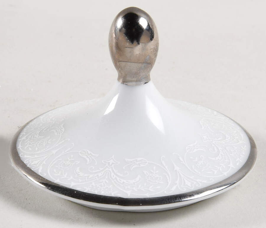 White Chantilly Lid for Sugar Bowl by Jaeger-1