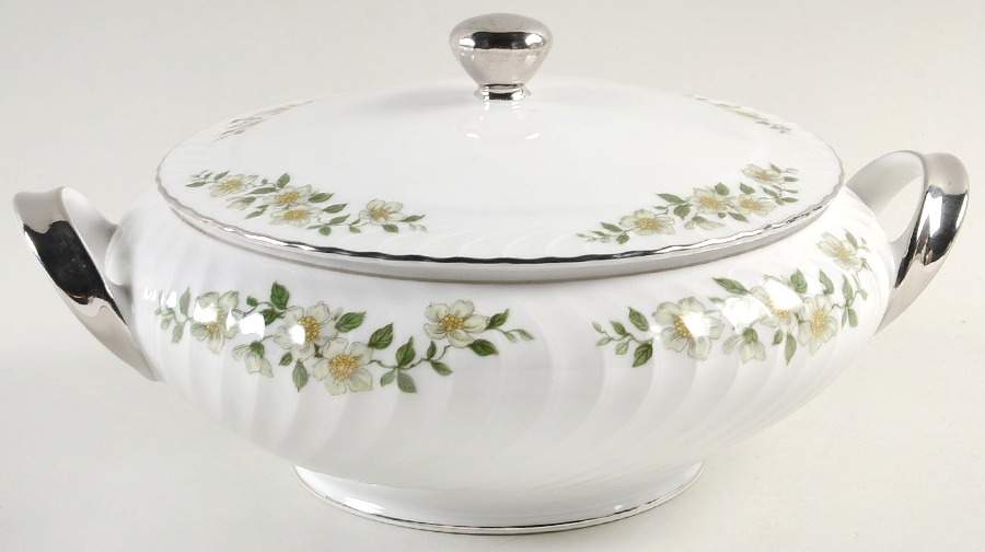 Wynnewood Round Covered Vegetable by Jaeger-1