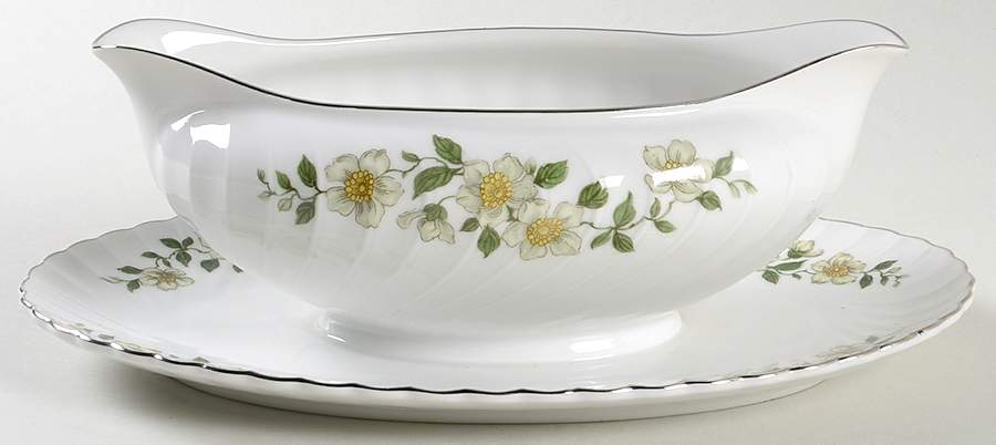 Wynnewood Gravy Boat with Attached Underplate by Jaeger-1
