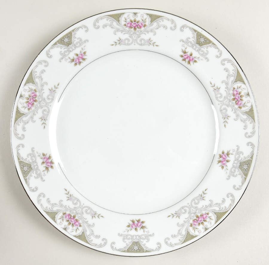 Alberon Dinner Plate by Japan-1