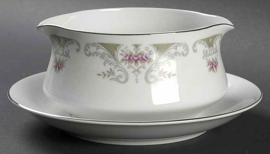 Alberon Gravy Boat with Attached Underplate by Japan-1