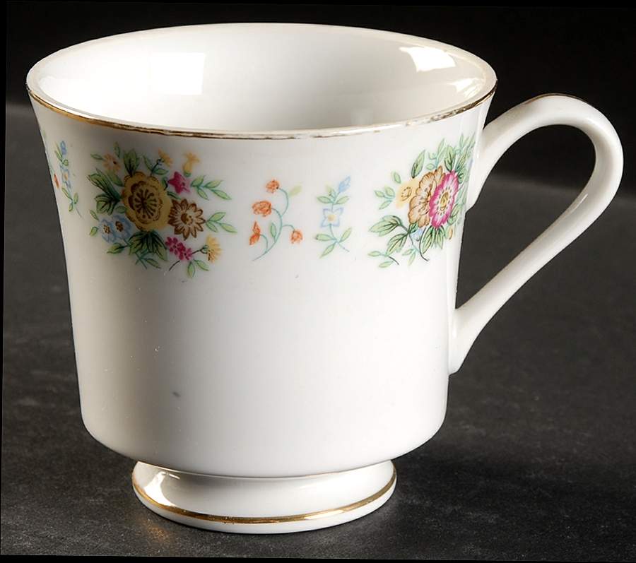 Barbara Footed Cup by Japan-1