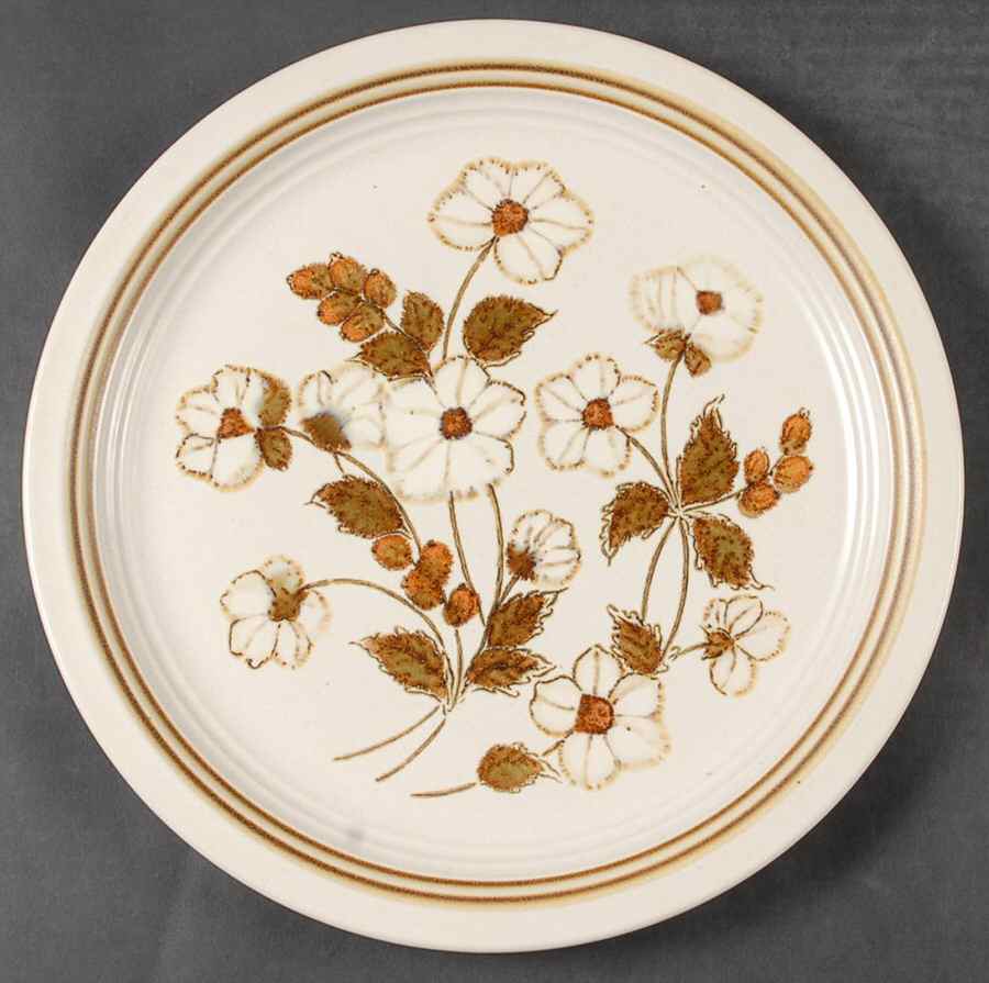 Berry Blossom 12" Chop Plate (Round Platter) by Woodberry Collection (Japan)-1