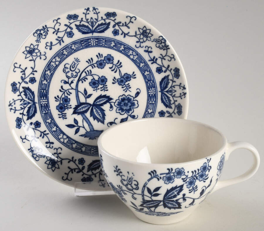 Blue Onion (Earthenware, Innerband) Flat Cup & Saucer Set by Japan-1