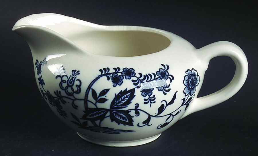 Blue Onion (Earthenware, Innerband) Creamer by Japan-1