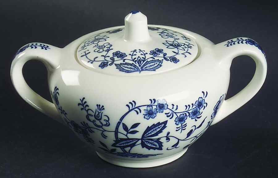 Blue Onion (Earthenware, Innerband) Sugar Bowl & Lid by Japan-1