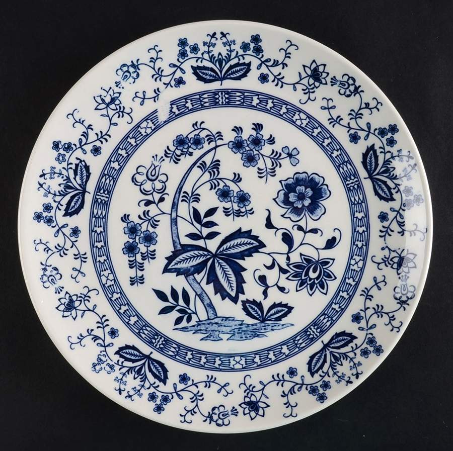 Blue Onion (Earthenware, Innerband) Luncheon Plate by Japan-1
