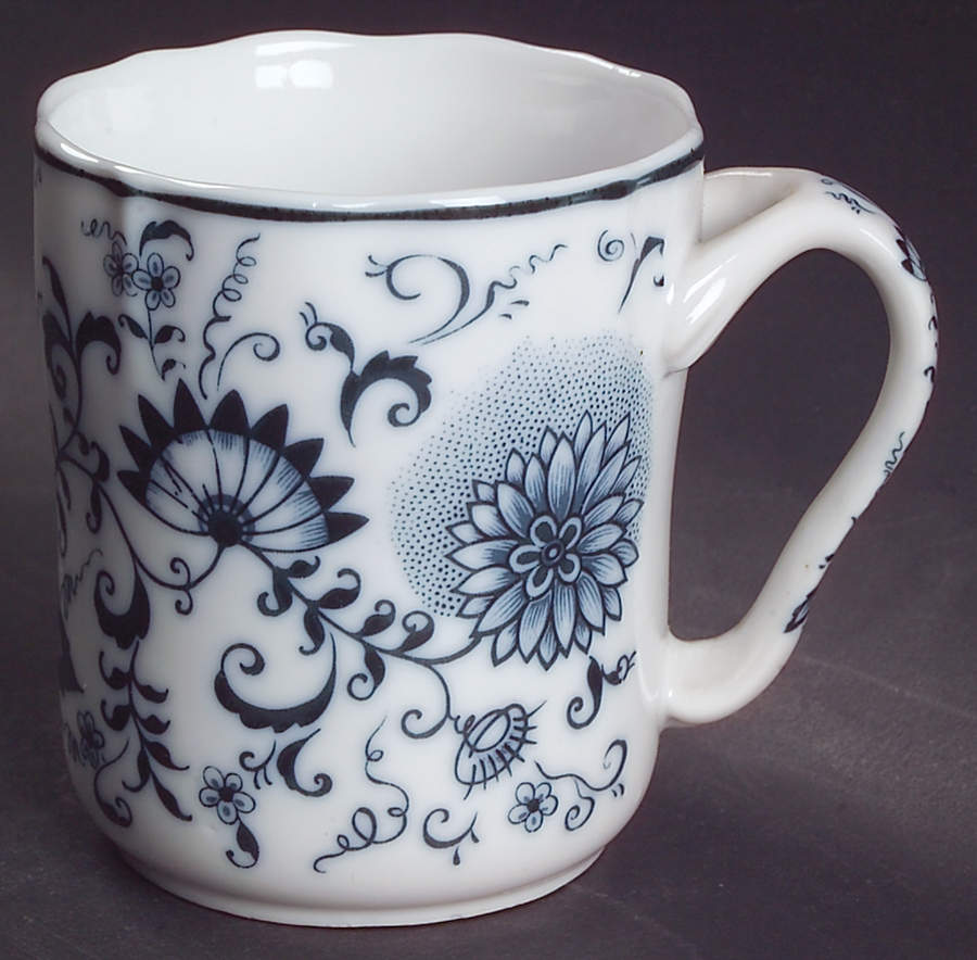 Blue Onion Mug by Arnart-1