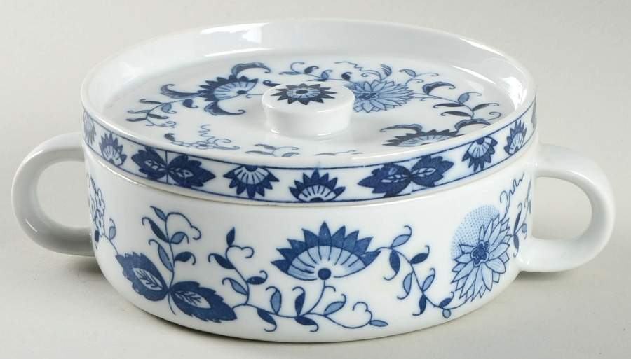 Blue Onion Cream Soup Bowl & Lid Set by Arnart-1