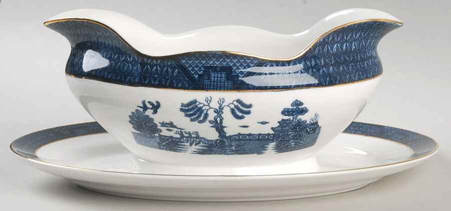 Blue Willow Gravy Boat with Attached Underplate by Nikko-1