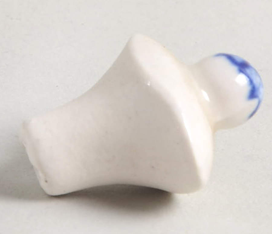 Blue Willow (No Gold, "Japan" Only) Stopper for Vinegar/Oil by Japan-1
