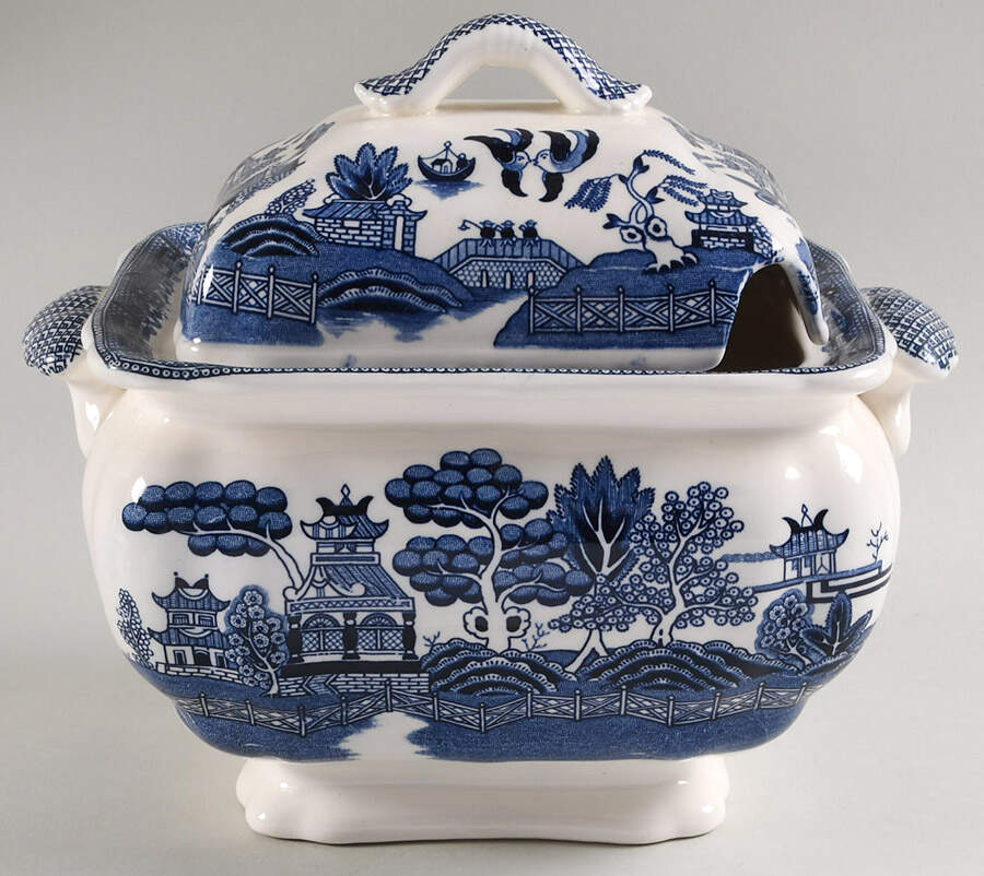 Blue Willow (No Gold, "Japan" Only) Small Tureen & Lid by Japan-1