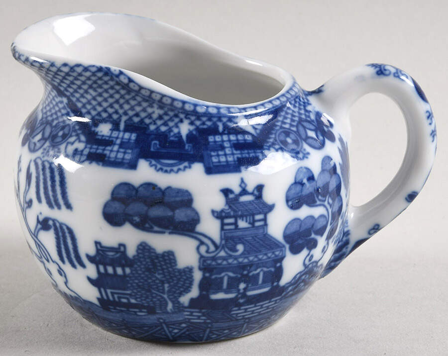 Blue Willow (No Gold, "Japan" Only) Mini Creamer by Japan-1