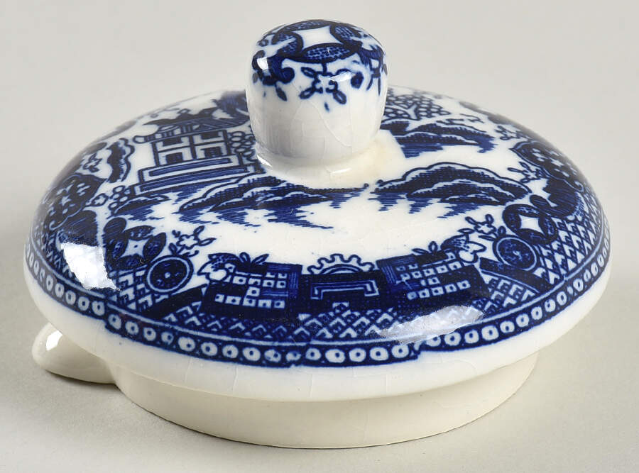 Blue Willow (No Gold, "Japan" Only) Lid for Teapot by Japan-1