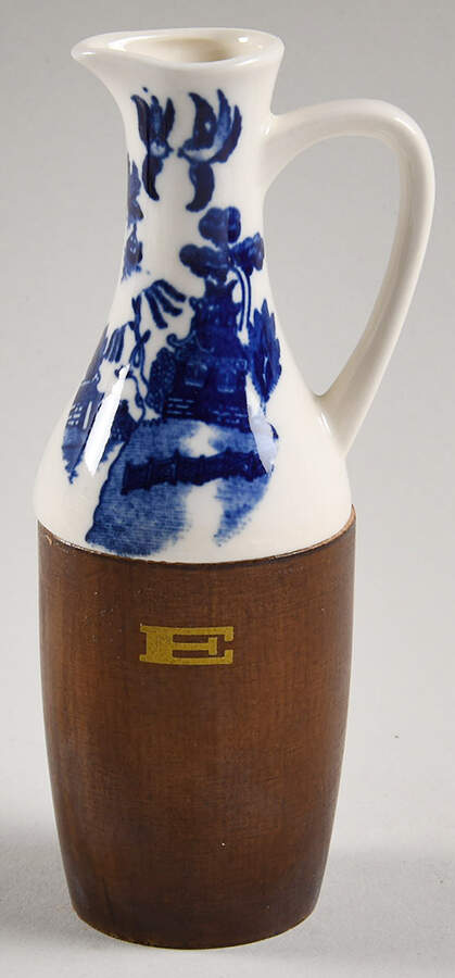 Blue Willow (No Gold, "Japan" Only) Cruet No Wood Stopper by Japan-1