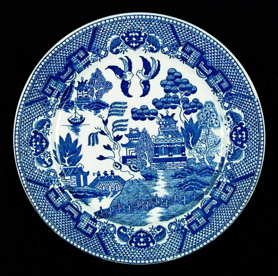 Blue Willow (No Gold, "Japan" Only) Luncheon Plate by Japan-1