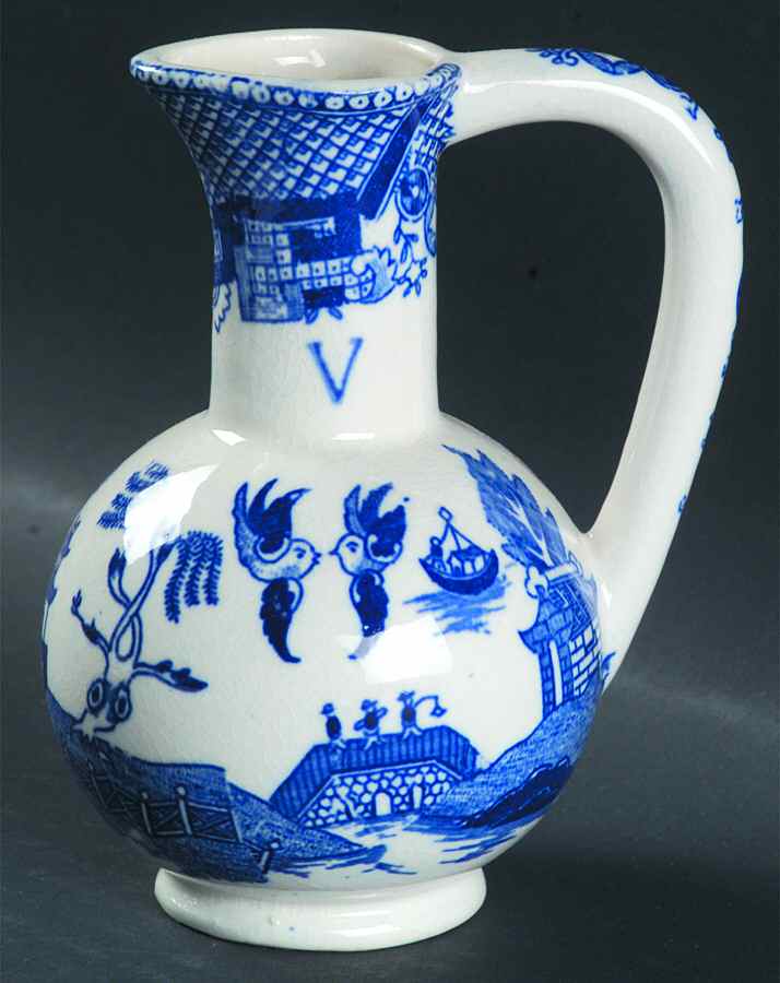 Blue Willow (No Gold, "Japan" Only) Vinegar No Stopper by Japan-1