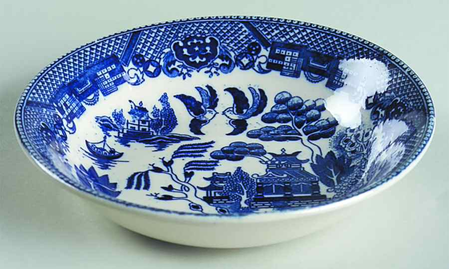 Blue Willow (No Gold, "Japan" Only) Fruit/Dessert (Sauce) Bowl by Japan-1