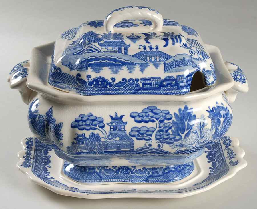 Blue Willow (No Gold, "Japan" Only) Small Tureen w/Lid & Underplate by Japan-1