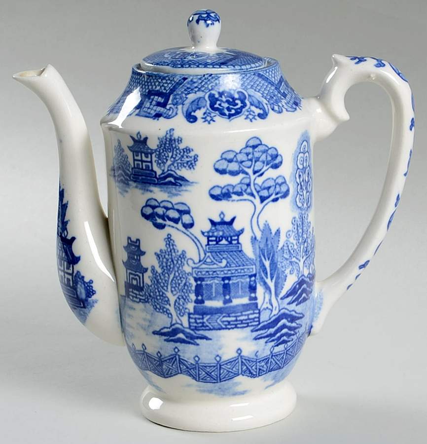 Blue Willow (No Gold, "Japan" Only) Mini Coffee Pot & Lid by Japan-1
