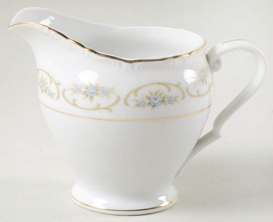 Cameo Creamer by Japan-1