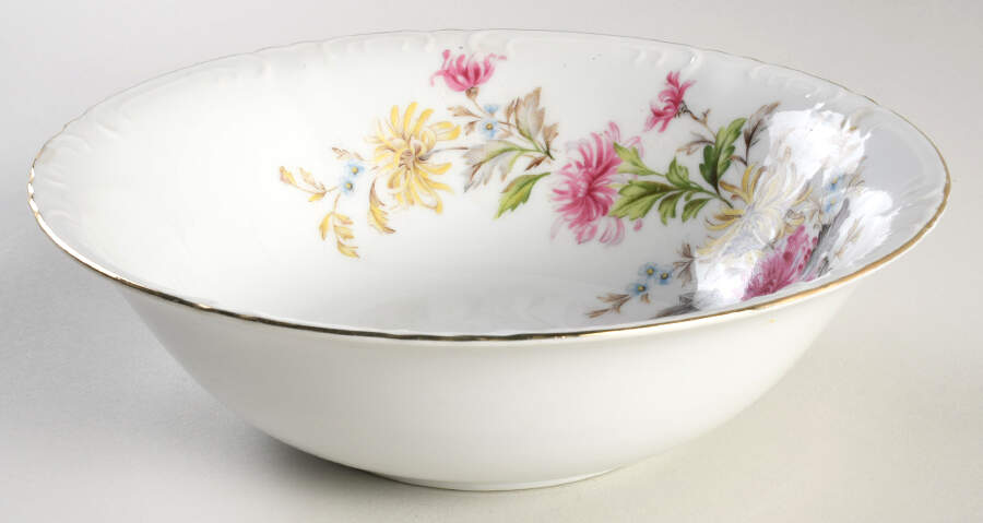 Chrysanthemum 9" Round Vegetable Bowl by Japan-1