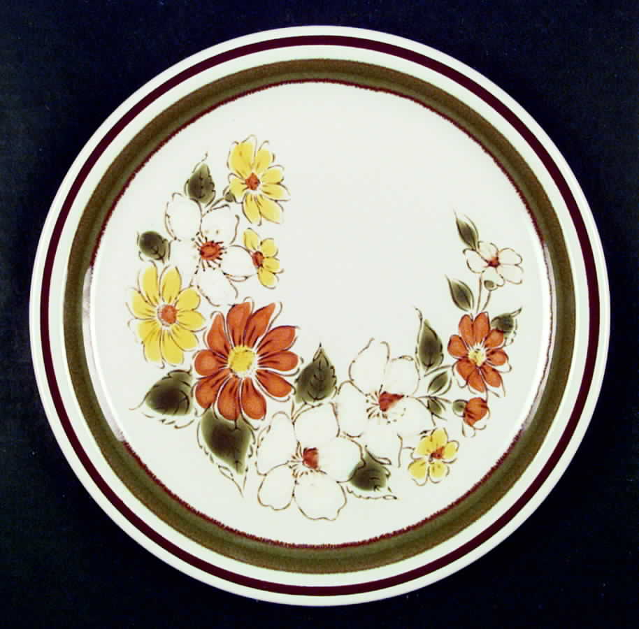Country Mist Dinner Plate by Japan-1