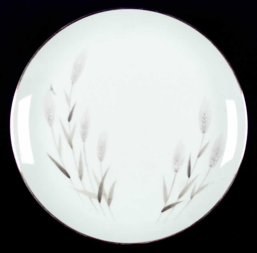 Festive Dinner Plate by Japan-1