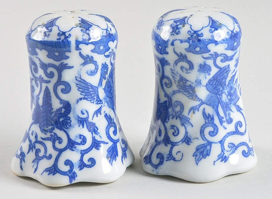 Flying Turkey Salt & Pepper Set by Japan-1