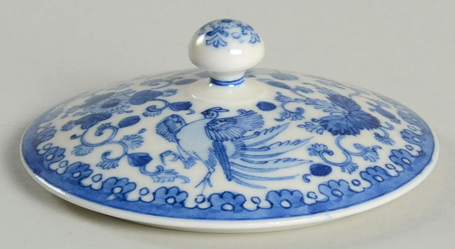 Flying Turkey Lid for Child's Round Vegetable by Japan-1