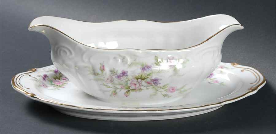 Forget Me Not Pink (#18002R) Gravy Boat with Attached Underplate by Japan-1
