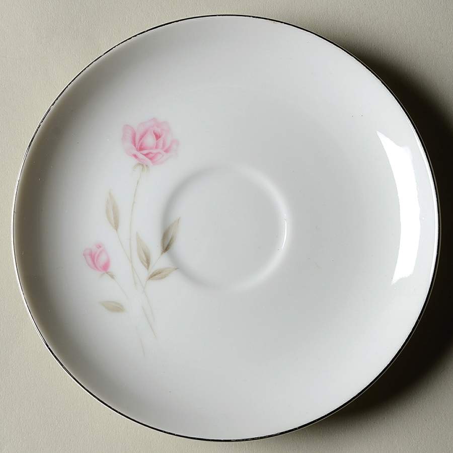Georgiana Saucer by M Japan-1