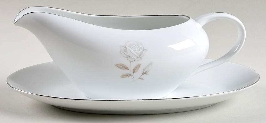 Harmony Gravy Boat & Underplate by M Japan-1