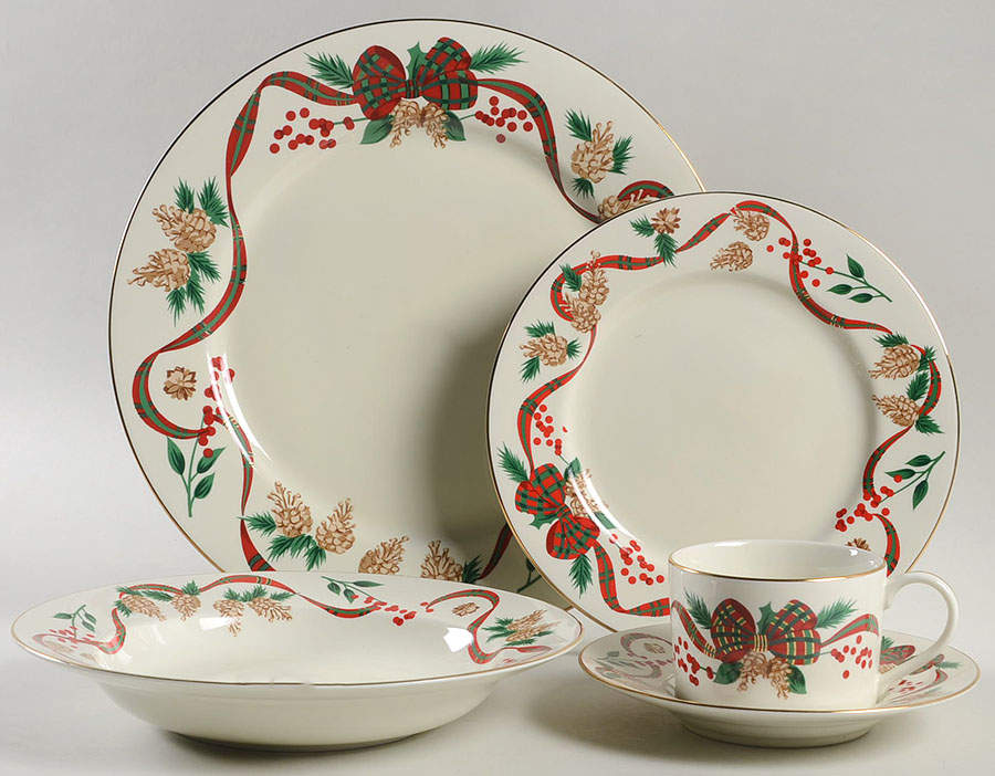 Holiday Tidings 5 Piece Place Setting by Japan-1