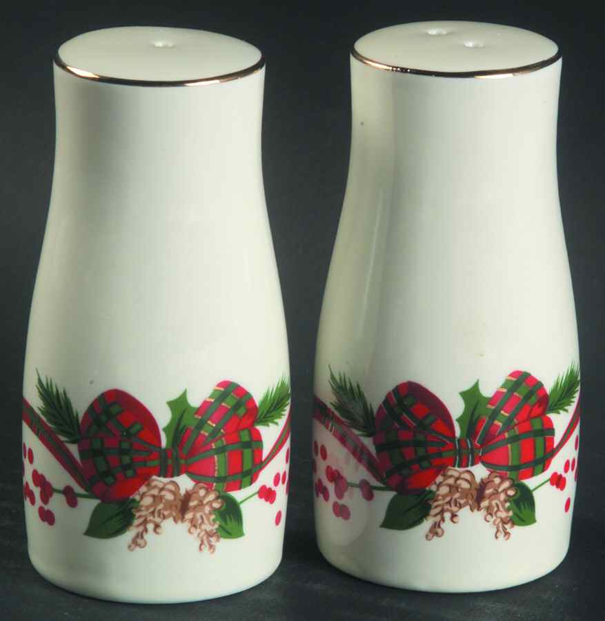 Holiday Tidings Salt & Pepper Set by Japan-1