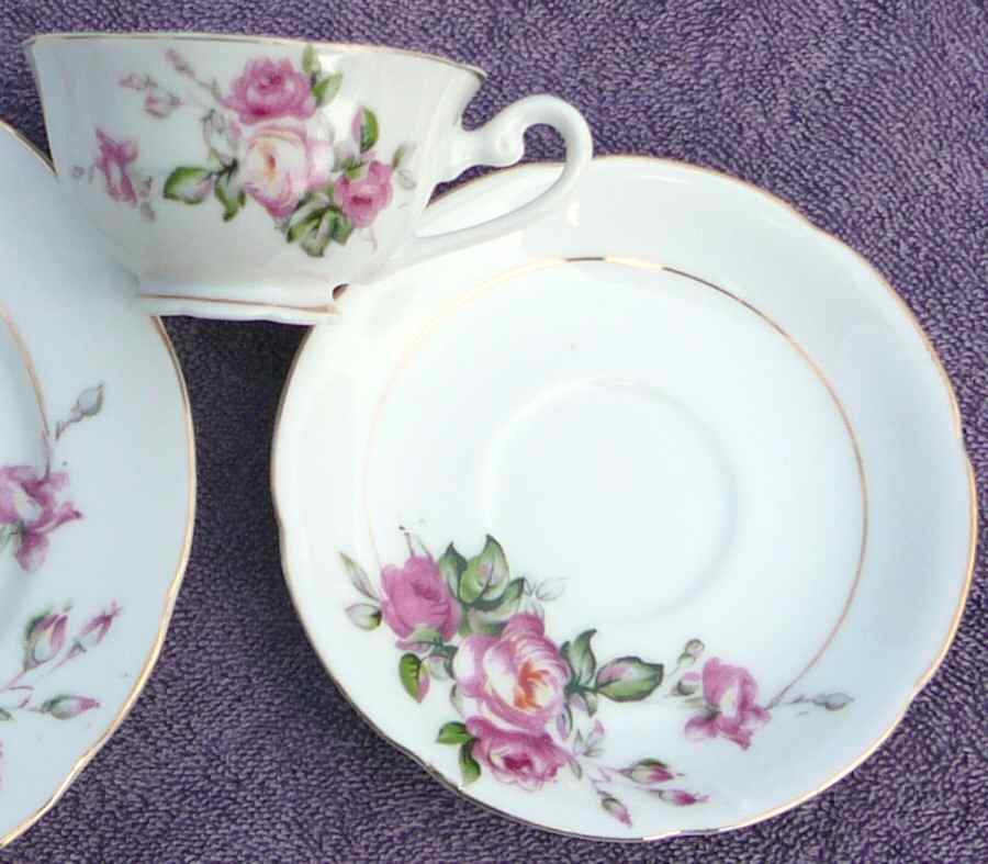 JAP21 Footed Cup & Saucer Set by Japan-1
