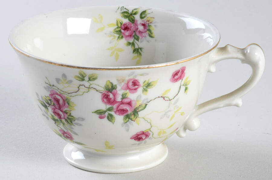 JAP4 Footed Cup by Japan-1
