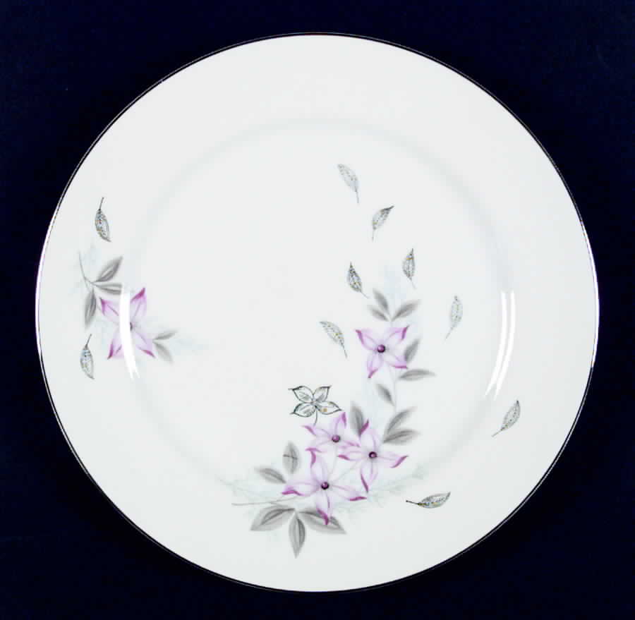 Lynnbrook Dinner Plate by Japan-1