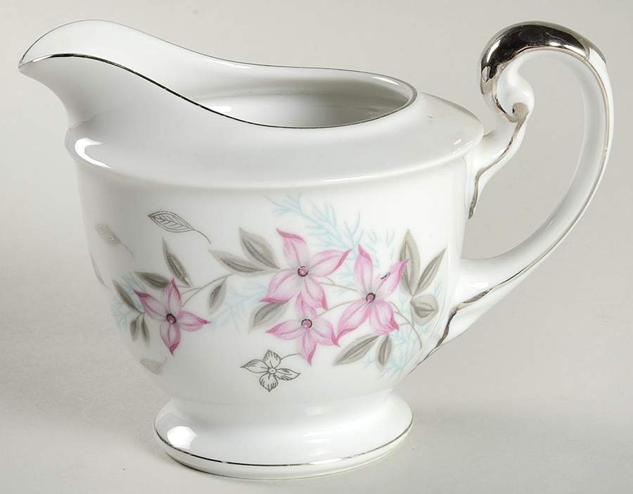 Lynnbrook Creamer by Japan-1
