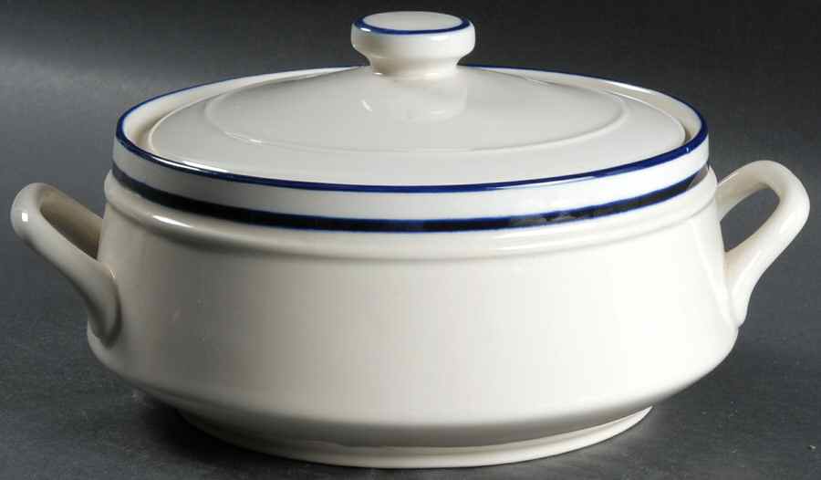 Mariner Blue Round Covered Vegetable by Japan-1