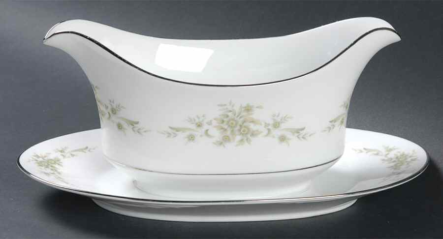 Mandarin Gravy Boat with Attached Underplate by Japan-1