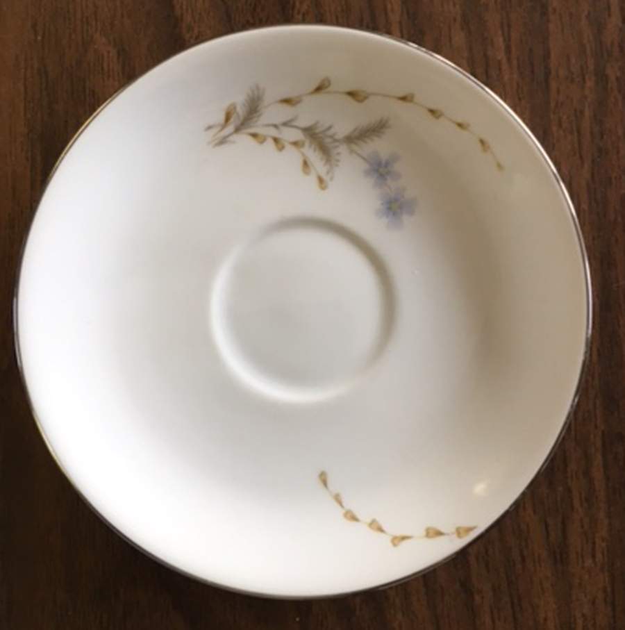 Meadow Spray Saucer by Japan-1
