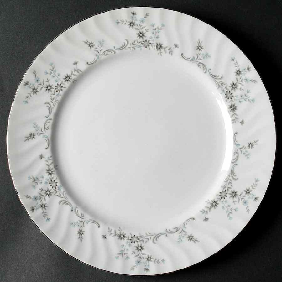 Patricia Dinner Plate by Japan-1
