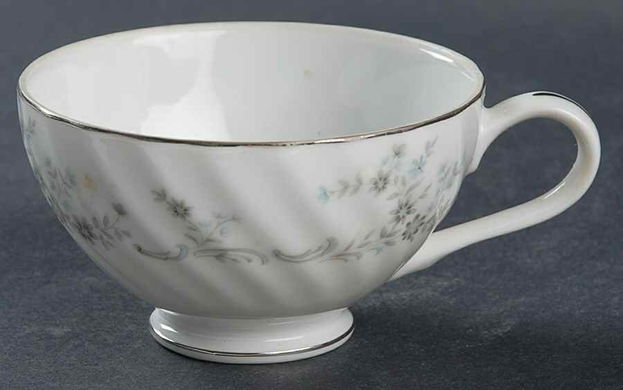 Patricia Footed Cup by Japan-1