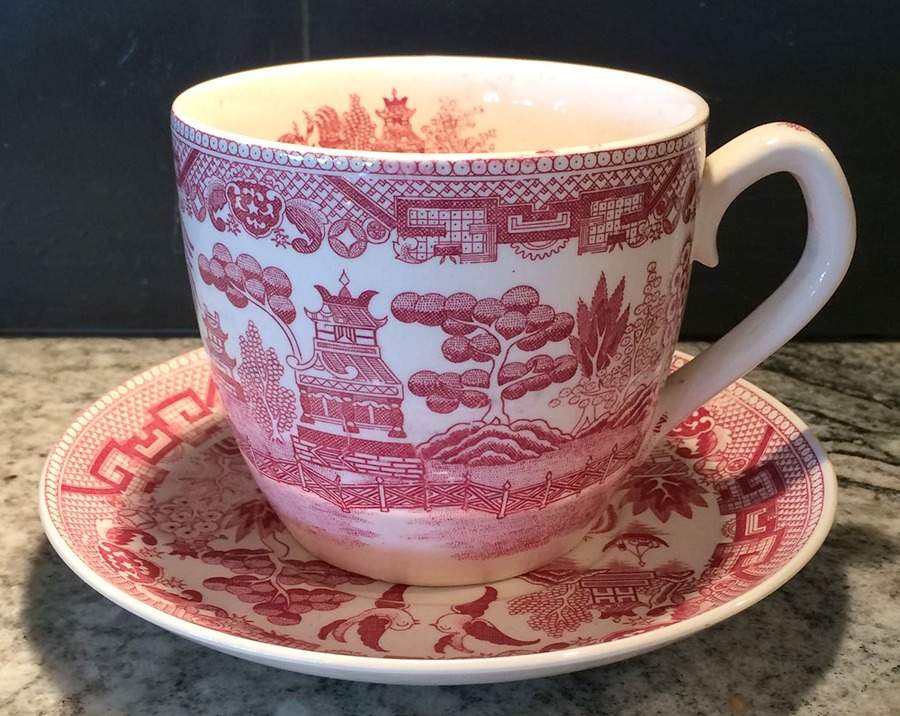 Pink Willow (Earthenware) Oversized Cup & Saucer Set by Japan-1