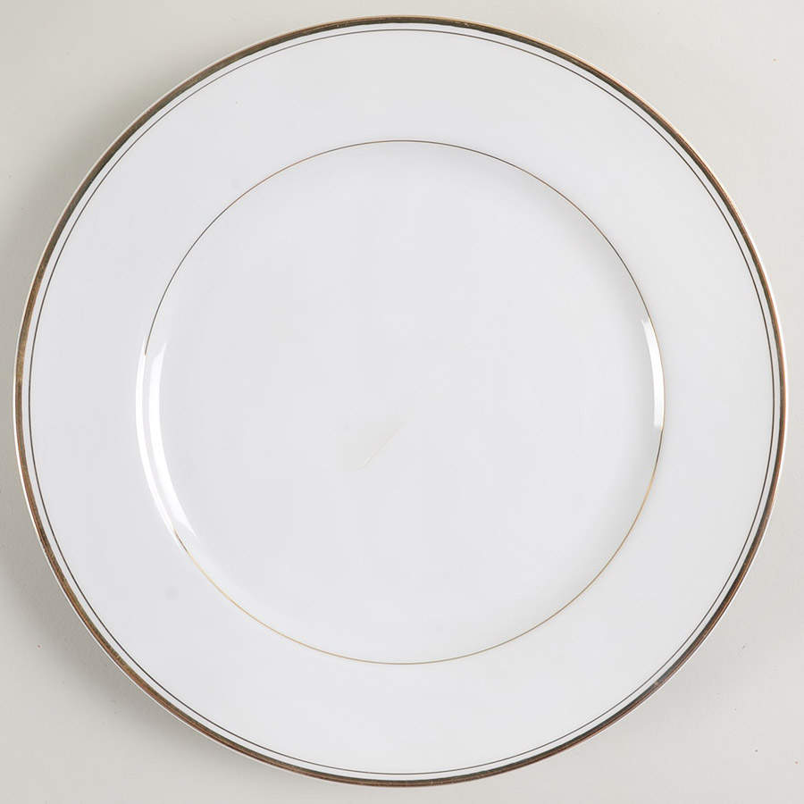 Royale Aurum Dinner Plate by Japan-1