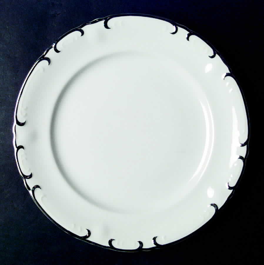 Royal Platinum Dinner Plate by Japan-1