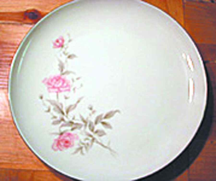 Rosemead Dinner Plate by M Japan-1