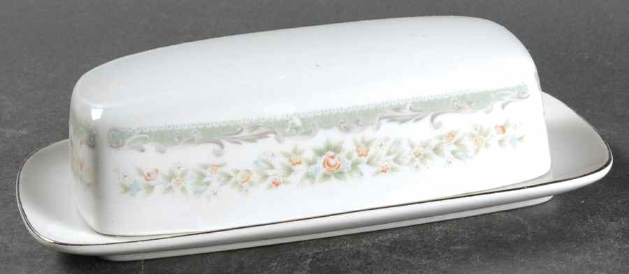Roseville 1/4 Lb Covered Butter by Japan-1