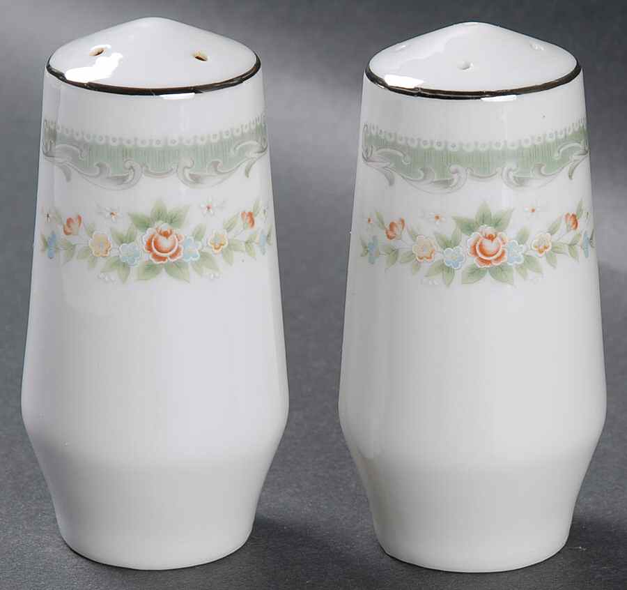 Roseville Salt & Pepper Set by Japan-1